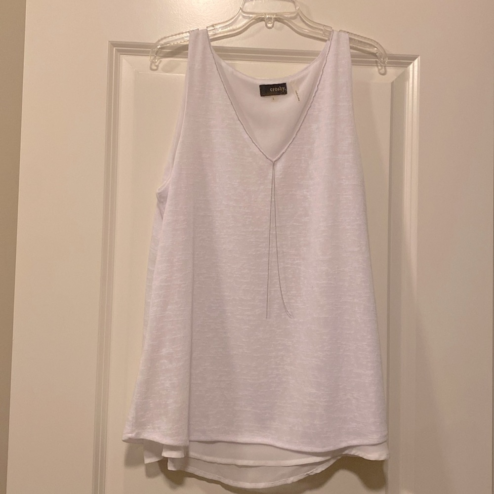 Women’s sleeveless white layered top by Crosby. in size large